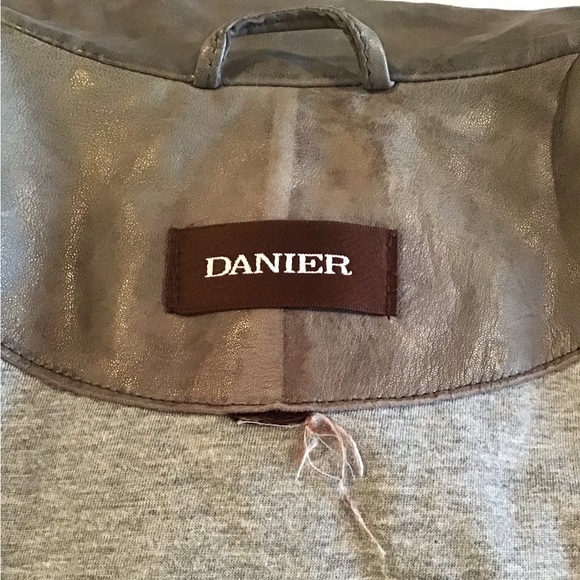 Danier Leather Coat Taupe Zipper and Snap Closure - Picture 6 of 10
